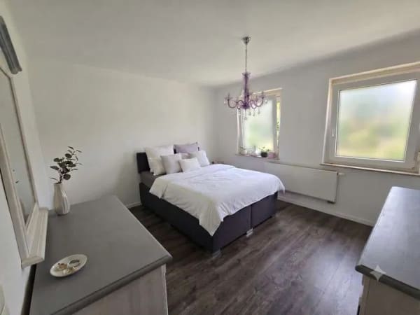 Immobilie in Marbach am Neckar - Traumhaftes Zweifamilienhaus in begehrter Lage von Marbach am Neckar - Bild 3
