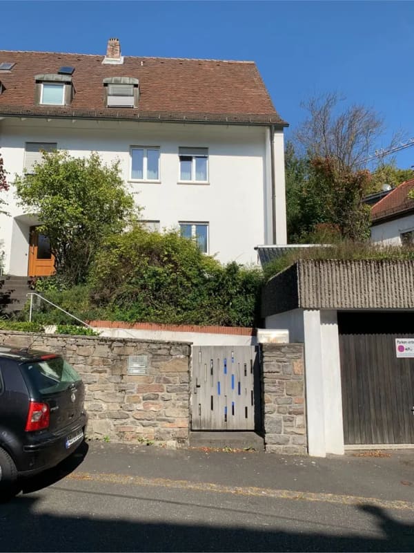 Immobilie in Glattbach - Ein Gartenparadies unweit der Stadt - Wohnhaus, DHH, mit Nebengebäude und herrlichem Garten !!! - Bild 1