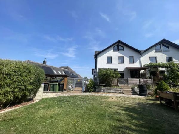 Immobilie in Engelsbrand - Haus-im-Haus-Konzept – großzügige 120 m² Wohnfläche, großer Garten und sofort bezugsbereit - Bild 0