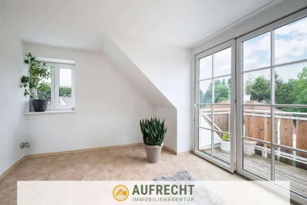 Immobilie in Markt Indersdorf - A U F R E C H T °LEBEN AM MARKTPLATZ° großzügige 3 Zi.-Wohnung mit Balkon - Bild 1