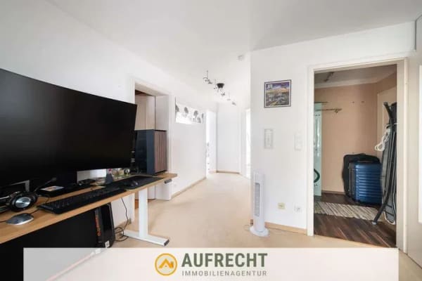 Immobilie in Markt Indersdorf - A U F R E C H T °LEBEN AM MARKTPLATZ° großzügige 3 Zi.-Wohnung mit Balkon - Bild 4