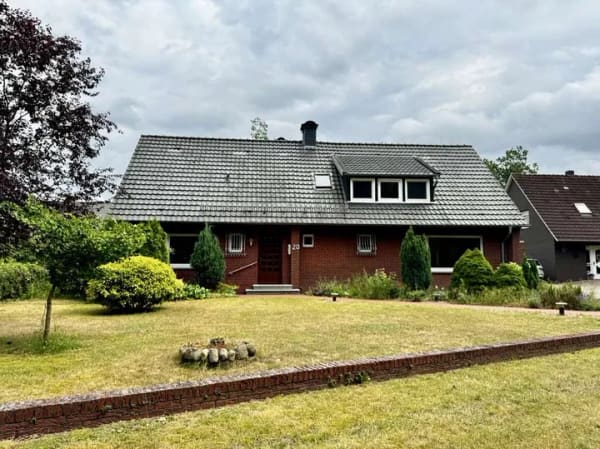Immobilie in Lähden - Handwerker aufgepasst: sanierungsbedürftiges Einfamilienhaus mit viel Platz! - Bild 4