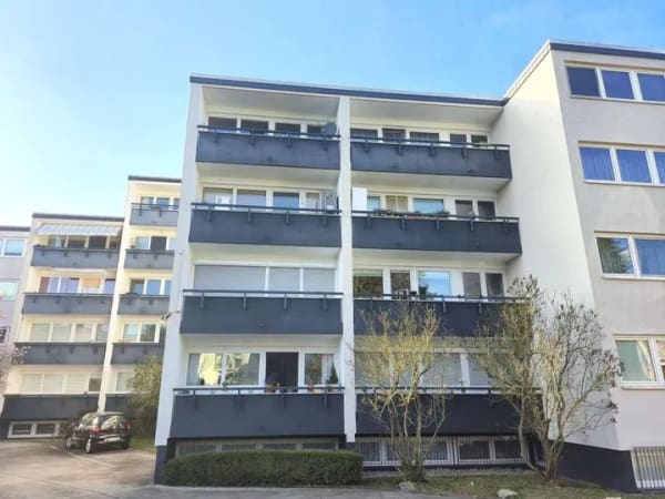Immobilie in Neu-Isenburg - Citynahe Etagenwohnung mit Weitsicht - Bild 0