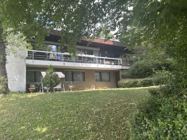 Immobilie in Eningen unter Achalm - Neues Objekt!Großzügiges 2-Fam.-Haus,  8 Zimmer, Terrassen,Balkone, getrennte Eingänge, Eningen u.A - Bild 0