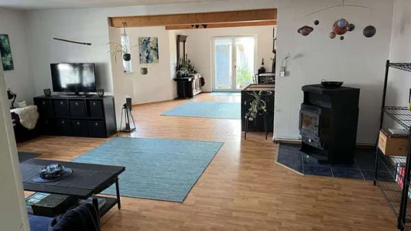 Immobilie in Nordenham - Charmantes Einfamilienhaus mit liebevoll angelegtem Garten in Nordenham-Tettens - Bild 1