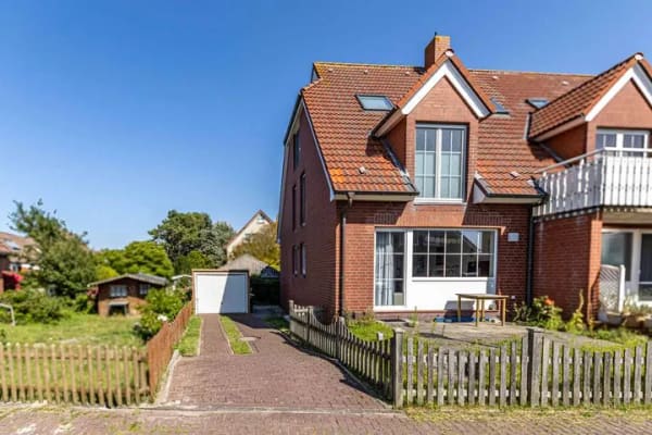 Immobilie in Norderney - Sonnige Erstwohnsitz-Wohnung mit Terrasse und Garage in der Nordhelmsiedlung! - Bild 1