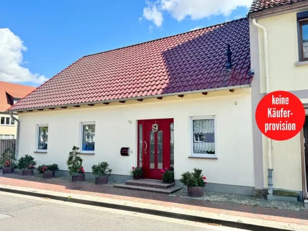 Immobilie in Strasburg (Uckermark) - HORN IMMOBILIEN ++ Tolles Haus im Zentrum von Strasburg (Uckermark), ebenerdig und altersgerecht - Bild 0