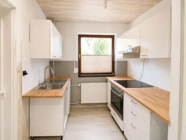 Immobilie in Schönkirchen - Reihenmittelhaus mit Wintergarten-Dachstudio-Vollkeller-Renoviert - Bild 4