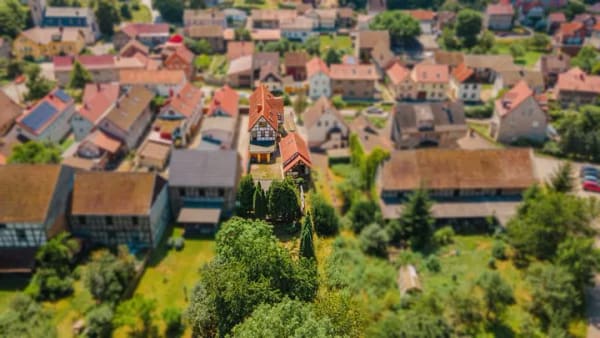 Immobilie in Saalfeld/Saale - Ein Haus mit Seele, Raum zum Leben und Platz für neue Geschichten - Bild 3