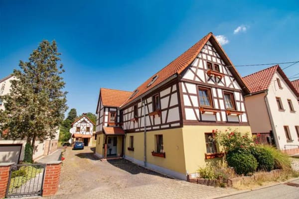 Immobilie in Saalfeld/Saale - Ein Haus mit Seele, Raum zum Leben und Platz für neue Geschichten - Bild 4
