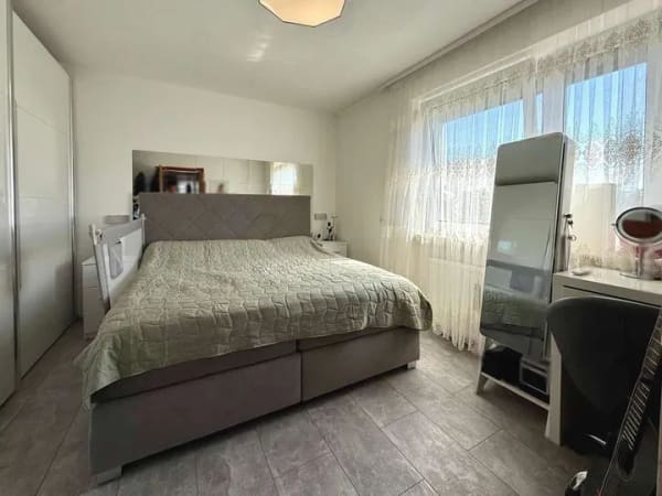 Immobilie in Schongau - Stilvoll modernisierte 4-Zimmer-Wohnung mit sonnigem Südbalkon - Bild 4
