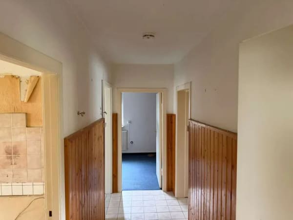 Immobilie in Reinbek - 3-Zimmer-Wohnung mit Südbalkon – Gestalten Sie Ihr neues Zuhause ganz nach Ihren Vorstellungen - Bild 2