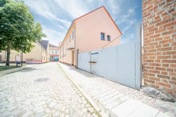 Immobilie in Grimmen - Mehrfamilienhaus mit Gewerbeeinheit im Zentrum - Bild 4