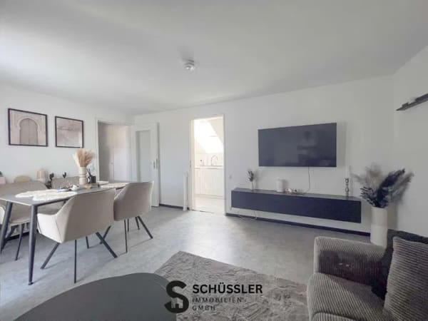 Immobilie in Unterensingen - Attraktive 3-Zimmer-Dachgeschosswohnung mit EBK & Balkon in Unterensingen - Bild 2
