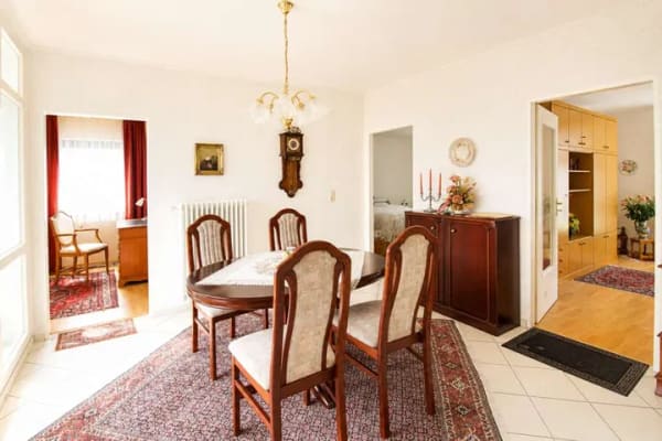 Immobilie in Elmenhorst - Beschauliches Einfamilienhaus mit gemütlicher Einliegerwohnung und Garage - 
herrlich ruhig gelegen - Bild 4