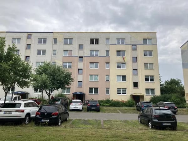 Immobilie in Papendorf - Bezugsfreie 2-Raumwohnung mit Balkon in der Südstadt - Bild 0