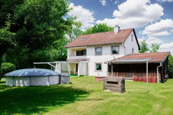 Immobilie in Oberostendorf - Familienidylle in Oberostendorf – Einfamilienhaus mit Pool und weitläufigem Grundstück - Bild 0