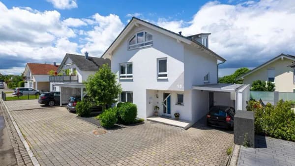 Immobilie in Mössingen - Familienfreundliches Einfamilienhaus mit durchdachter Raumaufteilung in Mössingen - Bild 0
