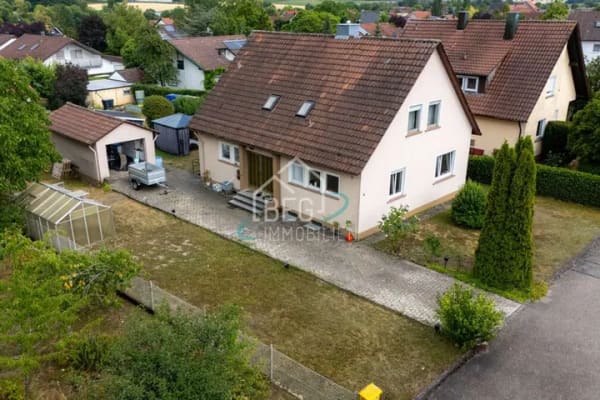 Immobilie in Kupferzell - Viel Raum für Familie und eigene Wohnideen - Bild 0