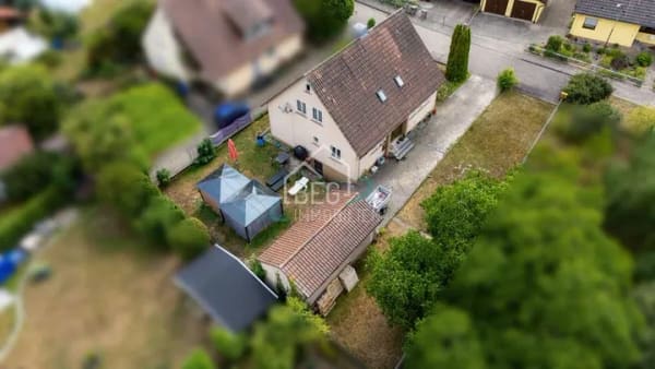 Immobilie in Kupferzell - Viel Raum für Familie und eigene Wohnideen - Bild 1