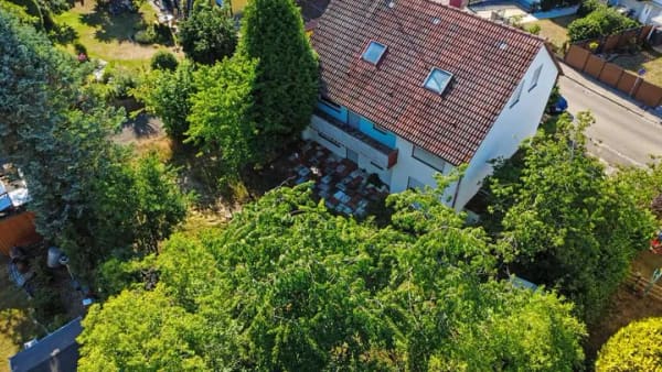 Immobilie in Roth - Attraktives Mehrfamilienhaus mit 3 Wohneinheiten in Rothaurach bei Roth - Bild 1