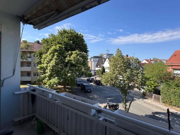 Immobilie in Schwaig bei Nürnberg - Gemütliche 3-Zimmer-Wohnung mit Südwestbalkon in Schwaig - Bild 1
