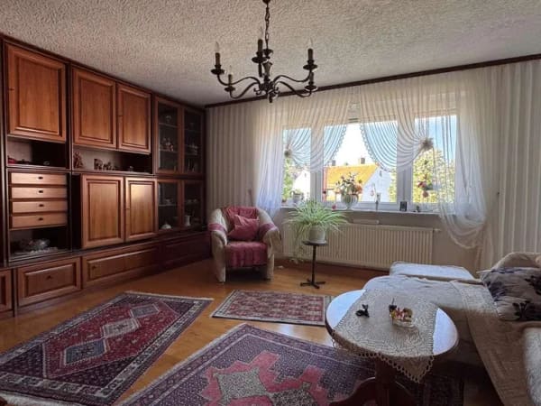 Immobilie in Schwaig bei Nürnberg - Gemütliche 3-Zimmer-Wohnung mit Südwestbalkon in Schwaig - Bild 2