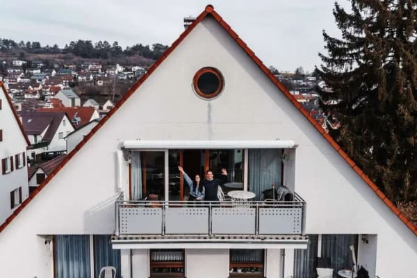 Immobilie in Simmozheim - Wohnen mit Penthouse-Feeling| Exklusive Maisonettewohnung mit Galerie| 2 Bäder en Suite + Südbalkon - Bild 0