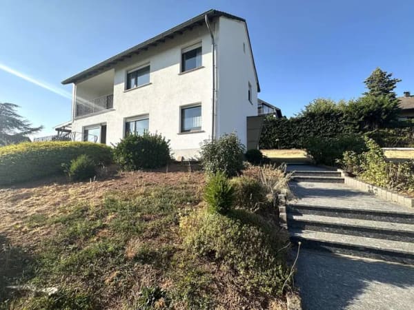 Immobilie in Nideggen - Freistehendes Einfamilienhaus in wunderbarer Lage von 52385 Nideggen-Wollersheim - Bild 2