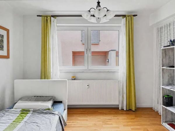 Immobilie in Herrenberg - Attraktive 2,5-Zimmer-Wohnung mit zwei Balkonen, zwei Stellplätzen in Herrenberg - Bild 4