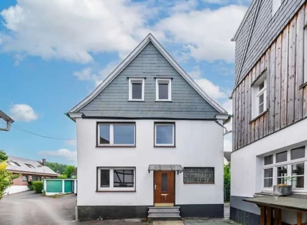 Immobilie in Solingen - Handwerker gesucht. Zweifamilienhaus mit Potenzial in idyllischer Hofschaft - Bild 2
