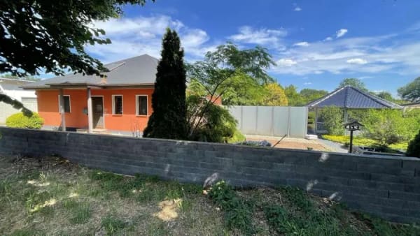 Immobilie in Nienburg (Saale) - einzugsbereiter Bungalow + Swimmingpool - Bild 2
