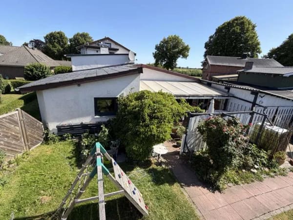Immobilie in Seester - * Einziehen und Wohlfühlen * Geräumiges, saniertes Domizil mit Garten und Carport - Bild 3
