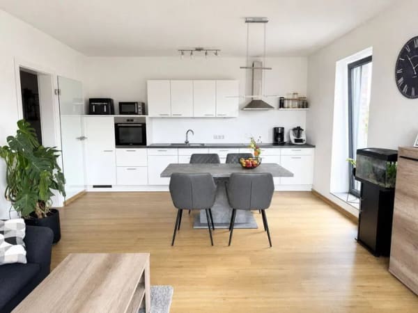Immobilie in Hoogstede - Moderne Dachgeschosswohnung mit Stellplatz und Dachterrasse - Bild 1