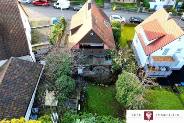 Immobilie in Schwaikheim - Kernsanierungsbedürftiges Einfamilienhaus mit Garage und Garten in toller Lage von Schwaikheim - Bild 1