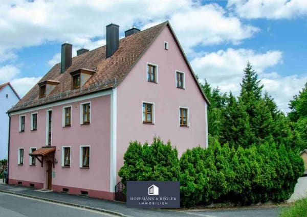 Immobilie in Vilseck - Gepflegtes Mehrfamilienwohnhaus mit wunderschönem Garten - Bild 0