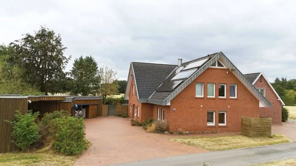 Immobilie in Berge - !!Idylle Pur!! Großzügiges Wohnhaus mit Einliegerwohnung und Pferdestall im Außenbereich von Berge im Bieterverfahren - Bild 1