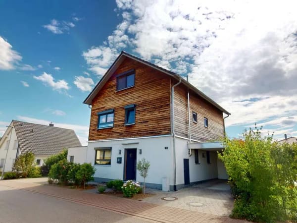 Immobilie in Renchen - Exklusives Öko-Zweifamilienhaus mit großem Garten in Renchen-Ulm - Bild 0