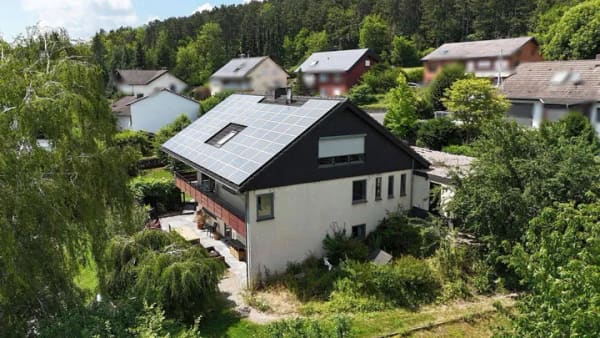 Immobilie in Zierenberg - Hochwertiges Ein- bis Zweifamilienhaus in bester Wohnlage von Zierenberg - Bild 1