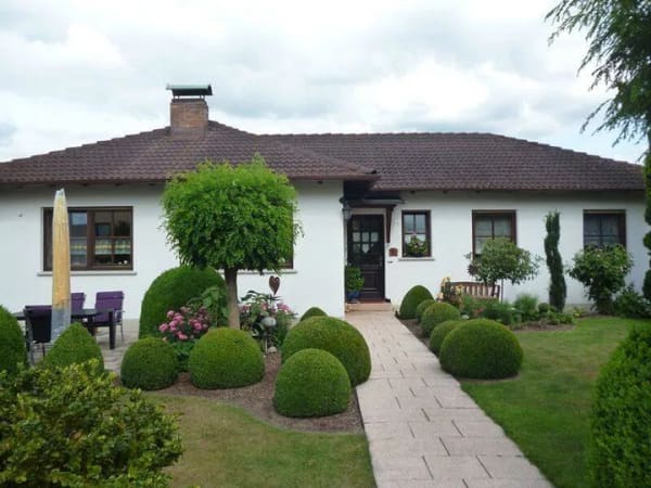 Immobilie in Gerach - Gerach..Wohnhaus mit Einliegerwohnung in ruhiger Wohnlage - Bild 0