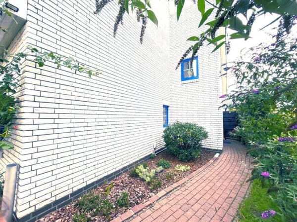 Immobilie in Zeven - Volksbank Immobilien: Kernsaniertes (1997) Einfamilienhaus mit Platz - zentrale ruhige Lage - Bild 3