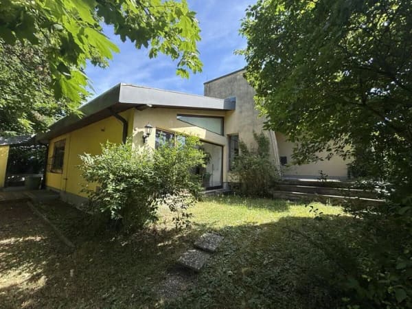 Immobilie in Rothenburg ob der Tauber - Großzügiges Einfamilienhaus mit Einliegerwohnung und großem Gartengrundstück in Rothenburg o. d. T. - Bild 2