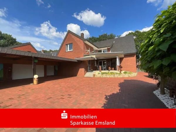Immobilie in Geeste - Ein Zuhause mit Weitblick und Platz für Generationen-
Einfamilienhaus mit Einliegerwohnung in Geeste - Bild 0
