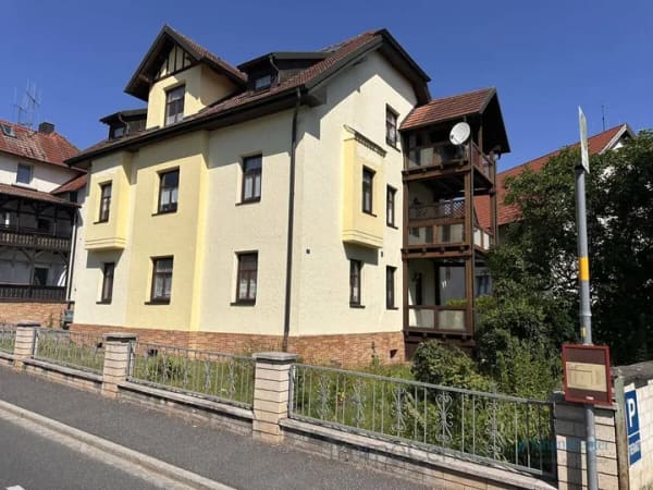 Immobilie in Amberg - Solides Mehrfamilienhaus mit 4 Wohneinheiten - vielseitige Kapitalanlage oder Mehrgenerationenhaus - Bild 0