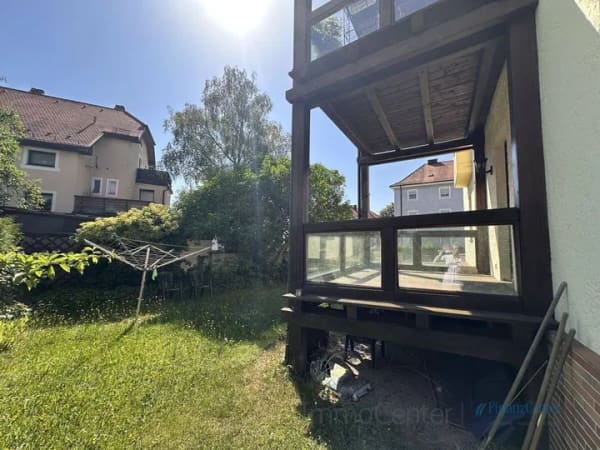 Immobilie in Amberg - Solides Mehrfamilienhaus mit 4 Wohneinheiten - vielseitige Kapitalanlage oder Mehrgenerationenhaus - Bild 4