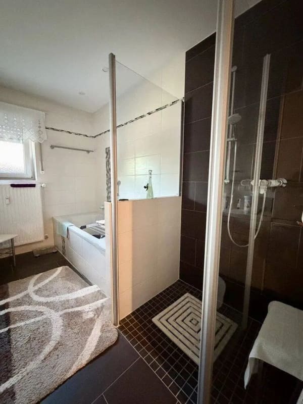 Immobilie in Ellingen - Mehrfamilienhaus mit Garage und Garten - Bild 2