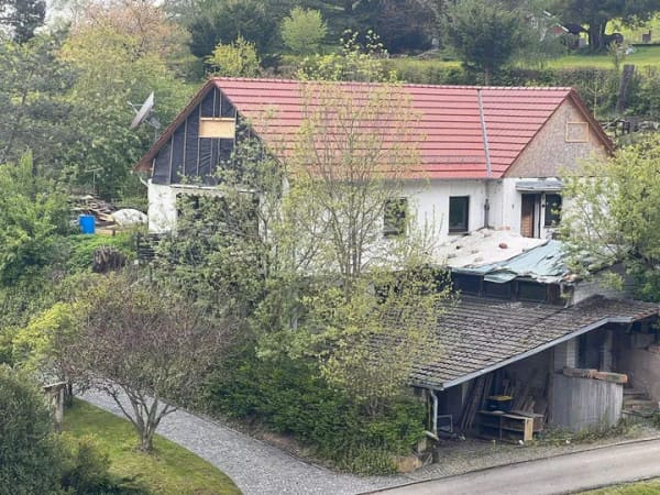 Immobilie in Meinhard - Mehrfamilienhaus mit 3 Wohneinheiten teilsaniert - Bild 1