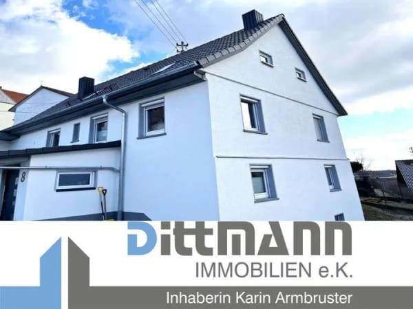 Immobilie in Schwenningen - Einfamilienhaus mit Garten und Garage in Schwenningen/Heuberg - Bild 0