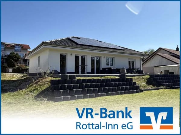 Immobilie in Wittibreut - Alles auf einer Ebene - ländlich gelegener, moderner Bungalow mit großzügigem Grundstück - Bild 0
