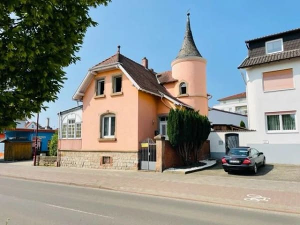 Immobilie in Kirchheimbolanden - EUPORA® Immobilien: -RESERVIERT- "Türmchenhaus mit Flair" in Kirchheimbolanden. - Bild 0